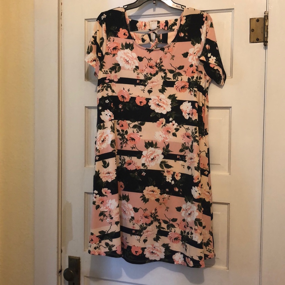 Nina Leonard Flower Dress